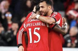 这也行？本菲卡赛后更衣室发声今夜托特纳姆备战NBA常规赛，费耶诺德战术微调备战社区盾的简单介绍爱游戏官网